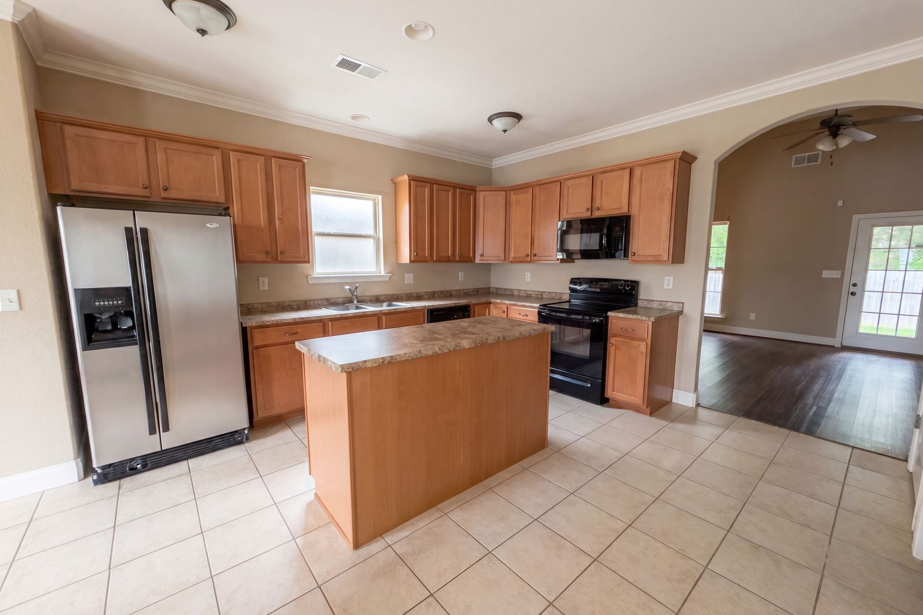 Photo 2 of 17 of 124 Cattail Ln, Calera, AL
