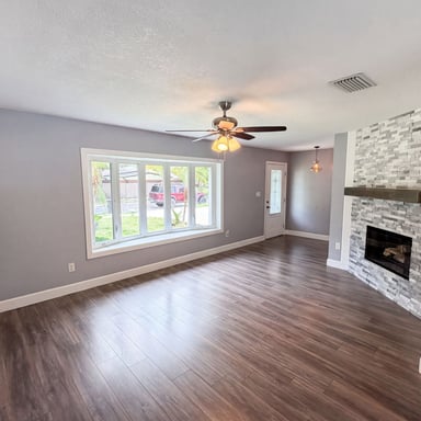 Property photo 3 of 4830 Dunbarton Dr