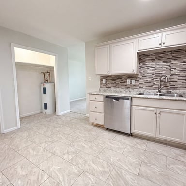 Property photo 2 of 405 Annie Lee Rd