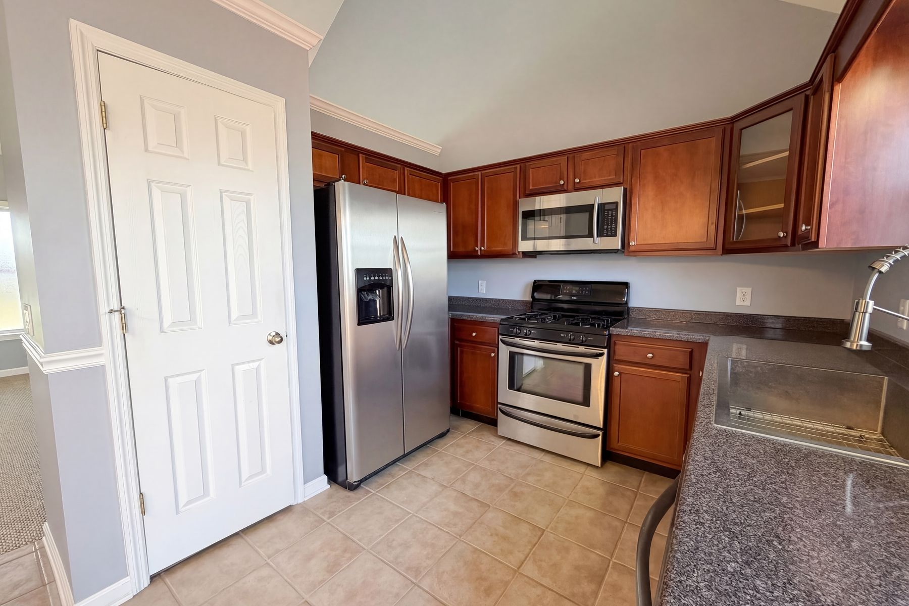Photo 2 of 26 of 6937 Bucksland Dr, Ooltewah, TN