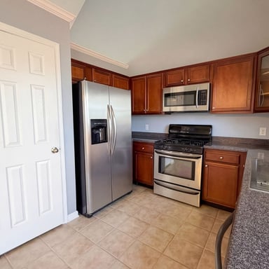Property photo 2 of 6937 Bucksland Dr