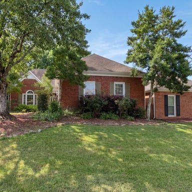 Property photo 1 of 1900 Stone Brook Ln