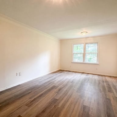 Property photo 3 of 1909 Wisterwood Dr