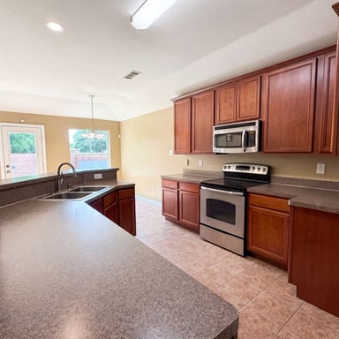 Property photo 2 of 5400 Shepherd Pl