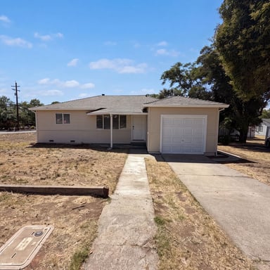 Property photo 1 of 918 Harrison Ave