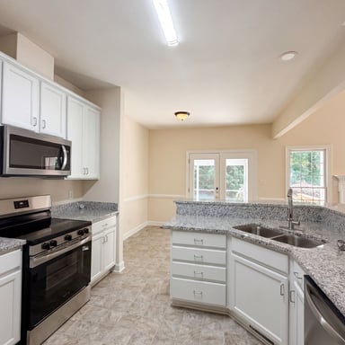 Property photo 2 of 6128 Remington Lake Dr