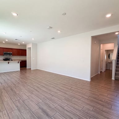 Property photo 3 of 30401 Village Terrace Dr
