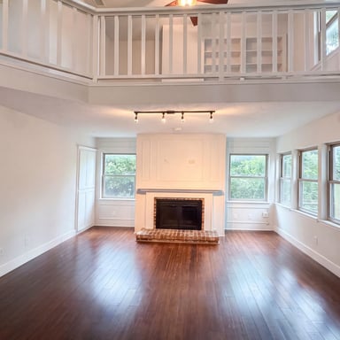 Property photo 3 of 13324 Pandora Cir