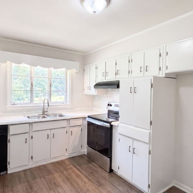 Property photo 2 of 5656 Salem Rd