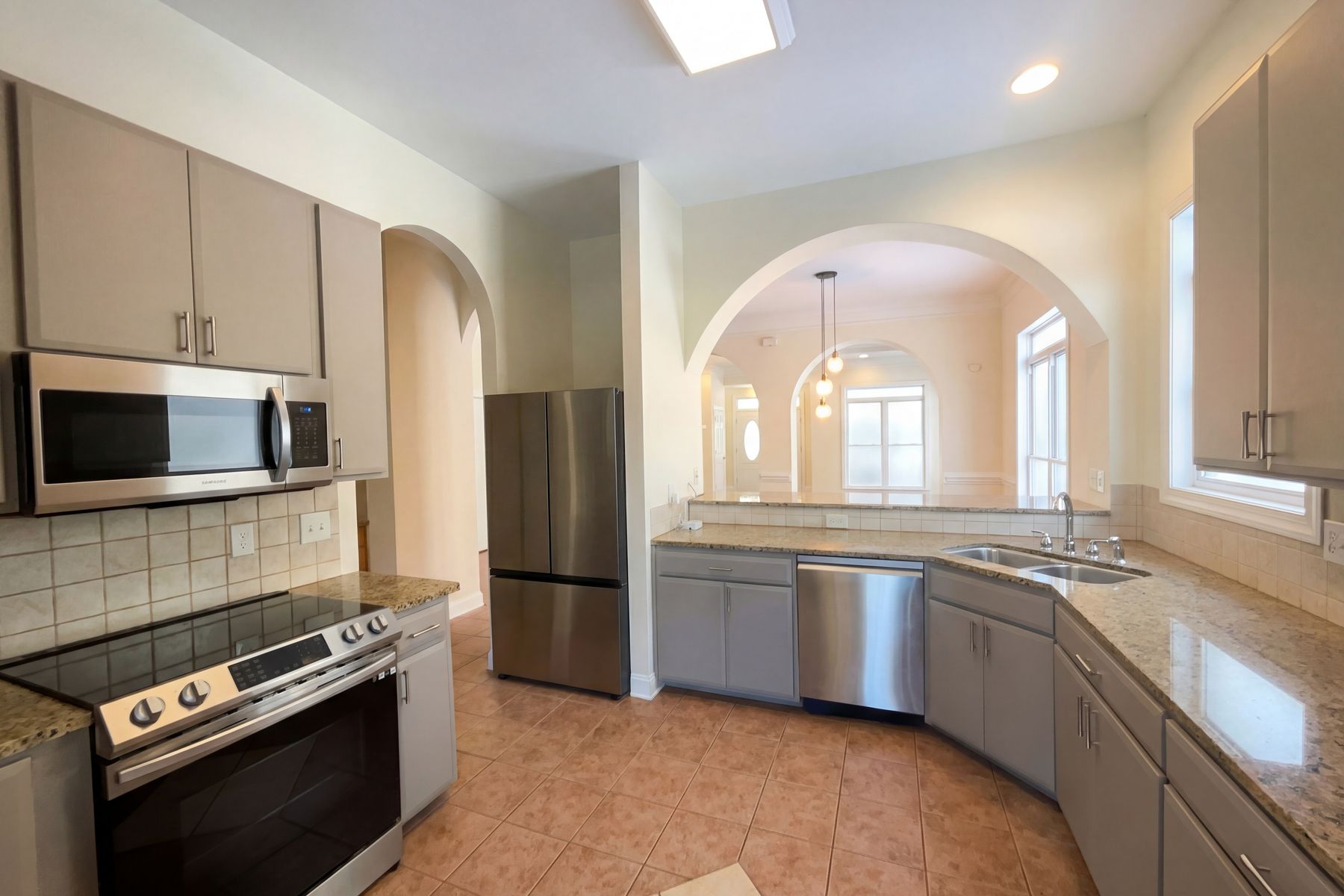 Photo 2 of 20 of 405 Isle Of Pines Rd, Mooresville, NC