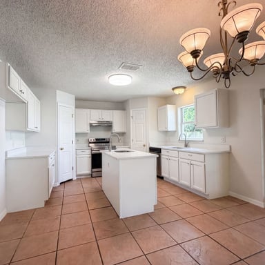 Property photo 2 of 2158 Willesdon Dr W