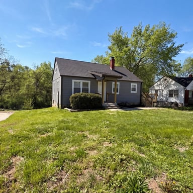 Property photo 1 of 5525 Yecker Ave