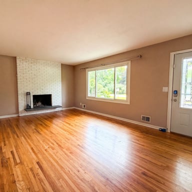 Property photo 3 of 18220 Duck Lake Trl