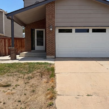 Property photo 1 of 11835 Lincoln St