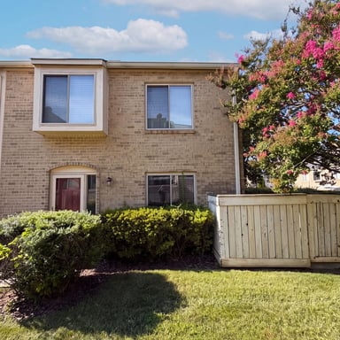 Property photo 1 of 9983 Ridgeline Dr