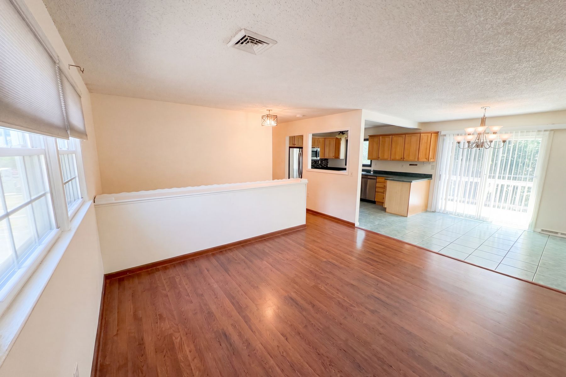 Property photo 3 of 24 Hogan Ct