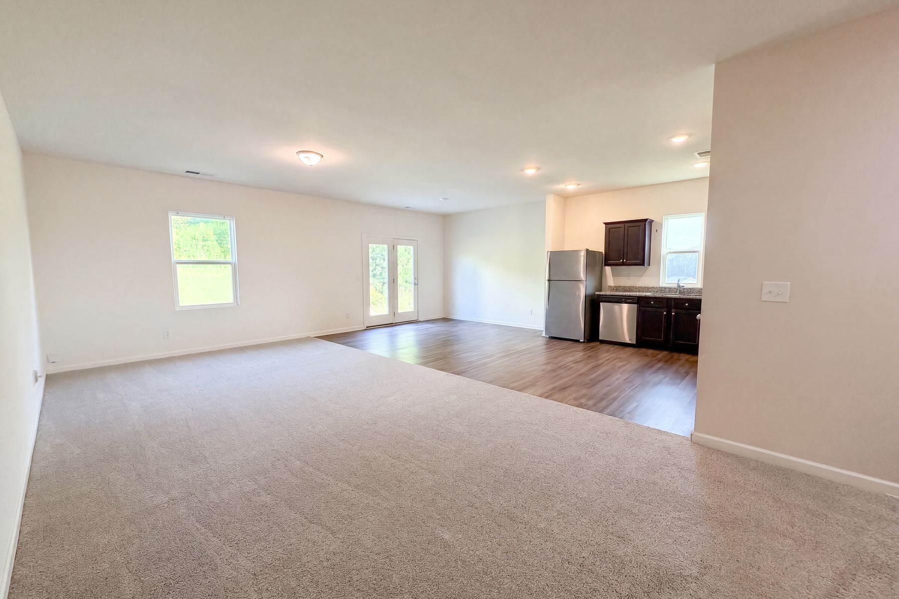 Property photo 3 of 118 Sorrento Dr NW