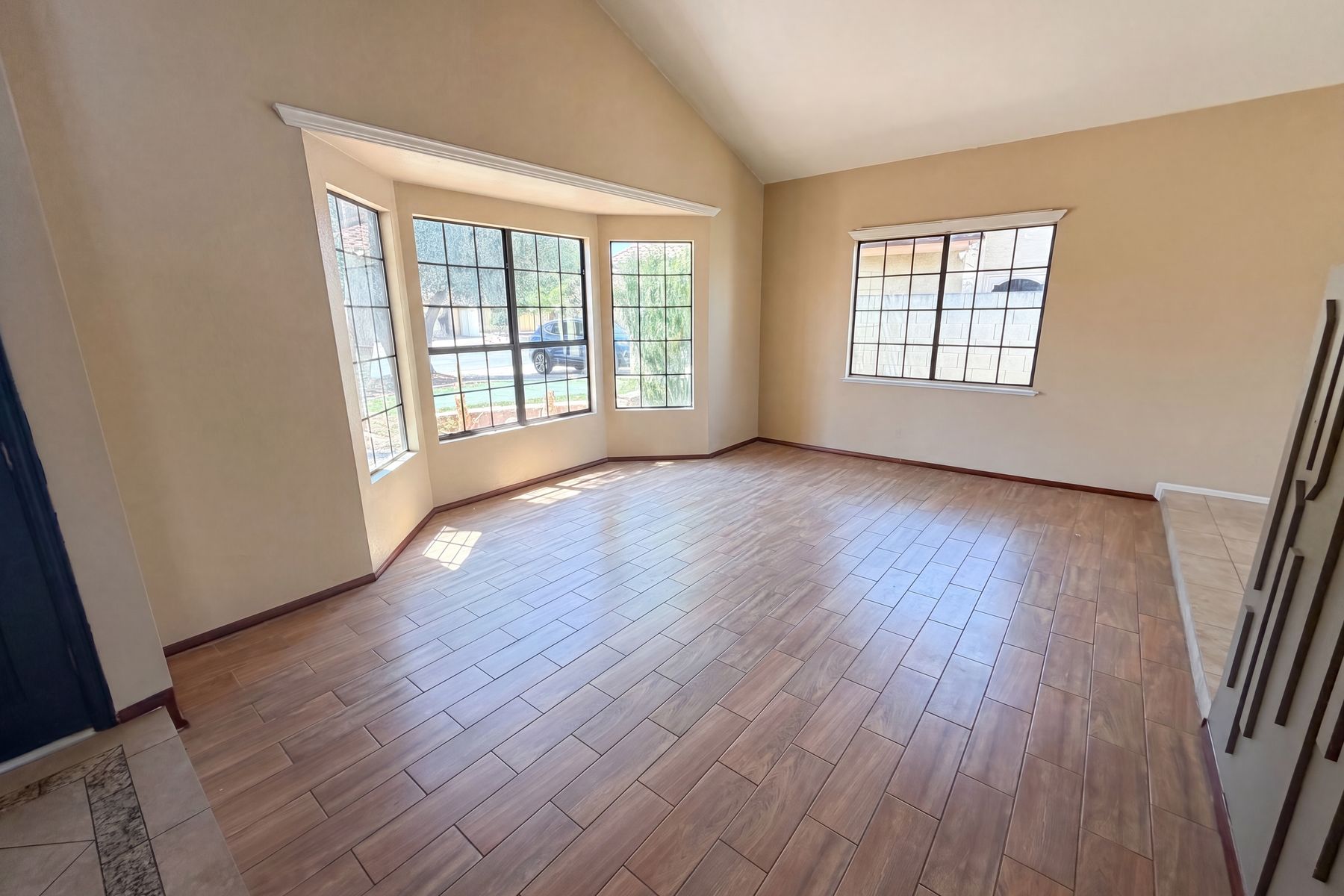 Property photo 3 of 3810 N Wintergreen Way