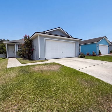 Property photo 1 of 7923 Cherry Blossom Dr N