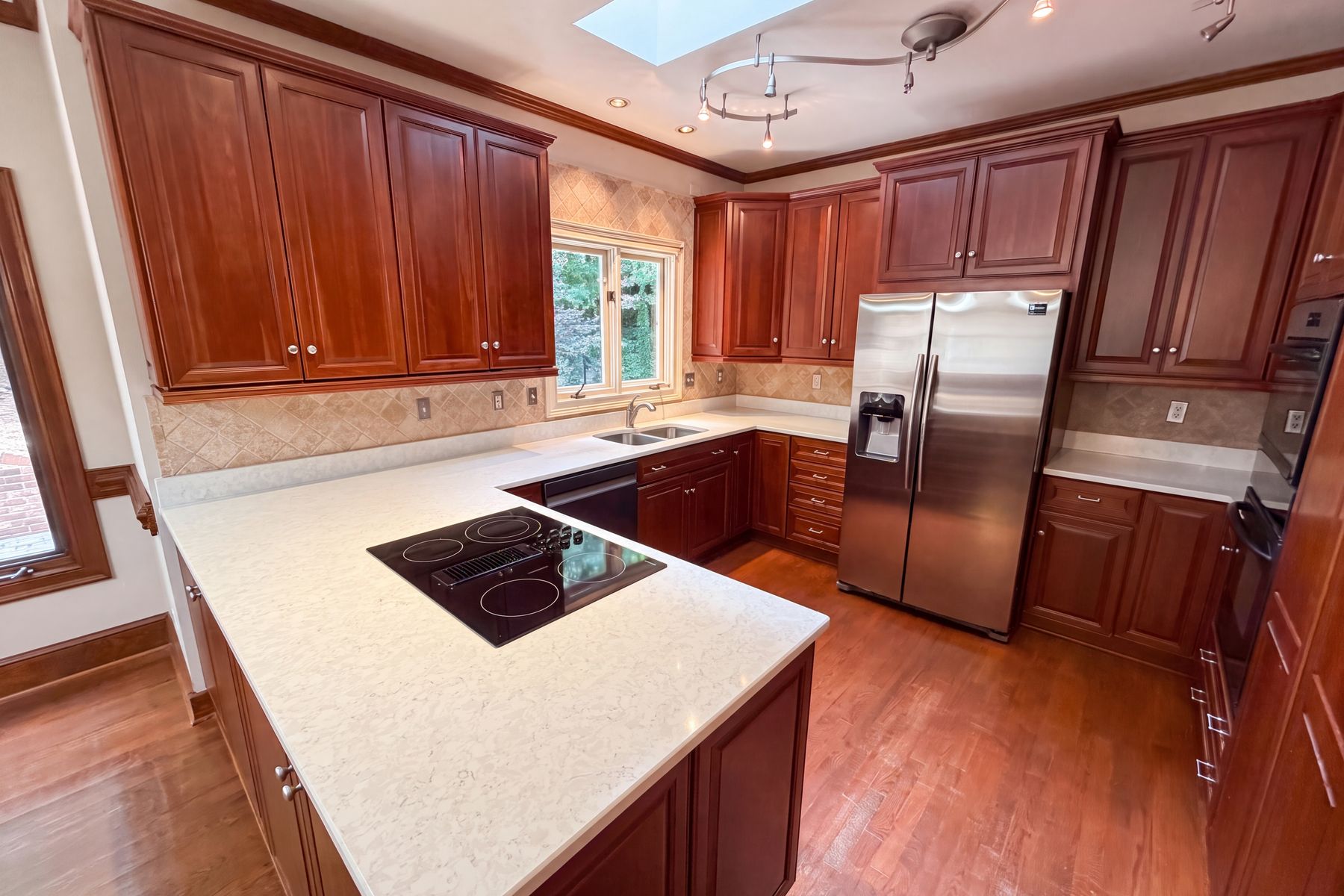 Photo 2 of 29 of 3711 Surry Ridge Ct, Charlotte, NC