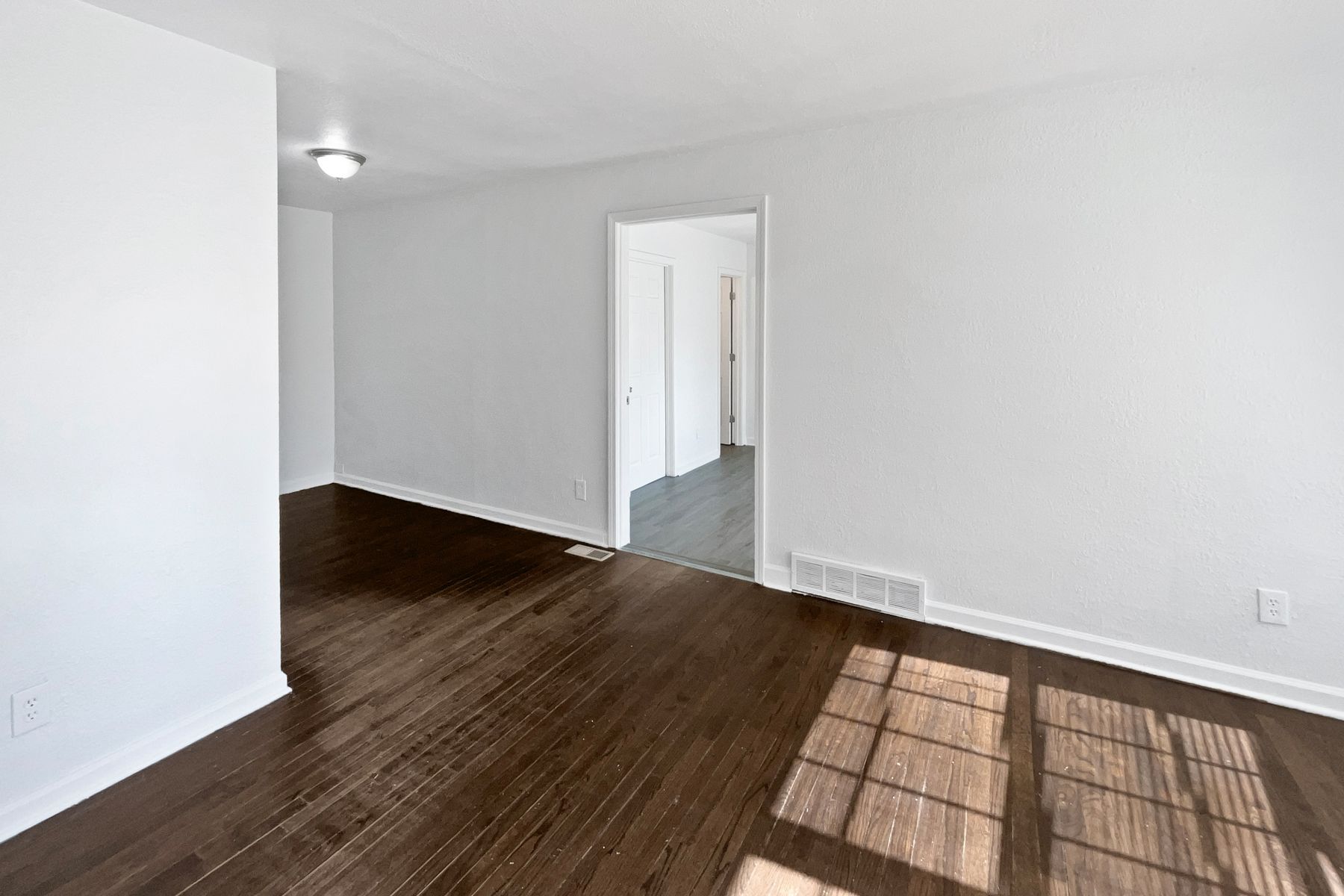 Property photo 3 of 10014 Hardesty Ave