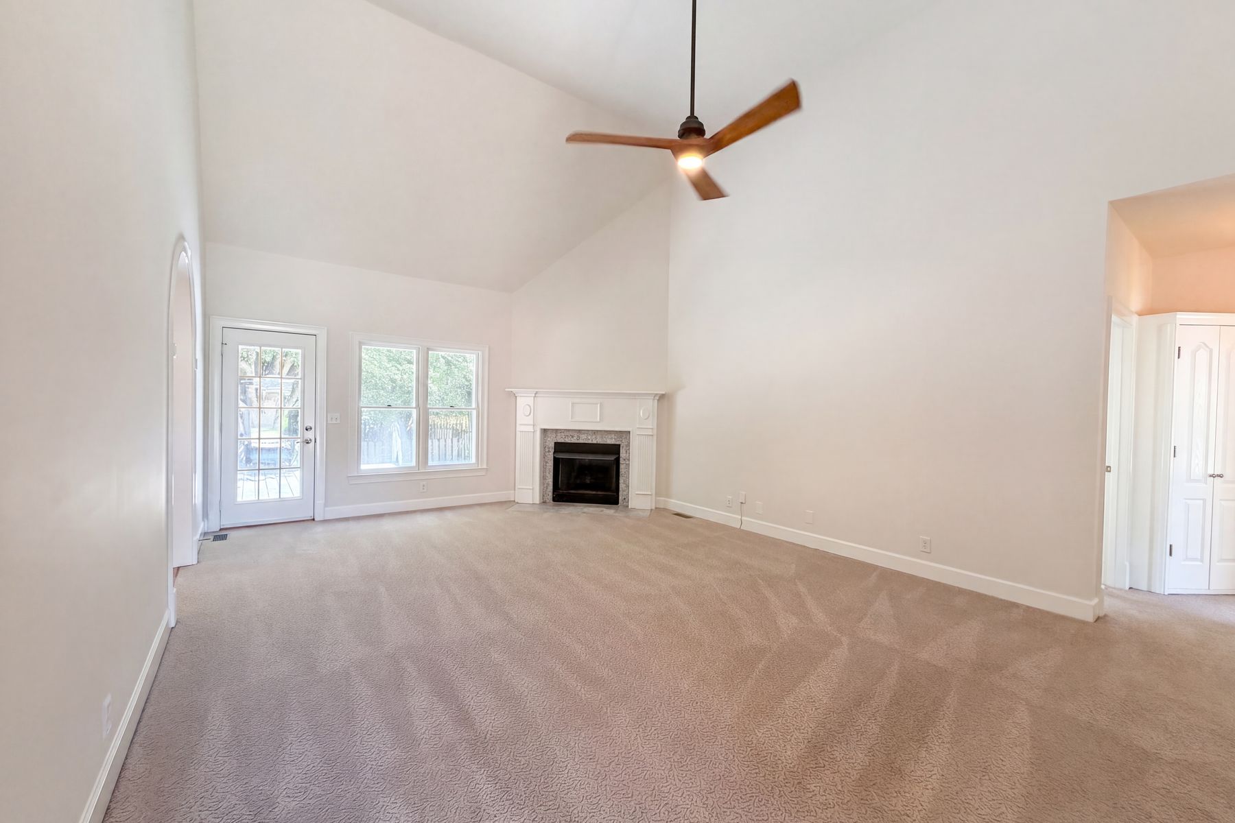 Property photo 3 of 235 White Cloud Trl