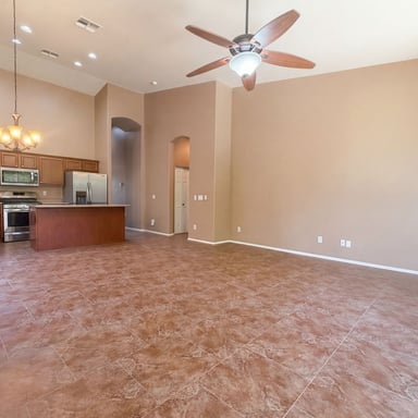 Property photo 3 of 6915 E Portia St