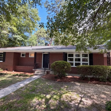 Property photo 1 of 1425 Hollyberry Ln