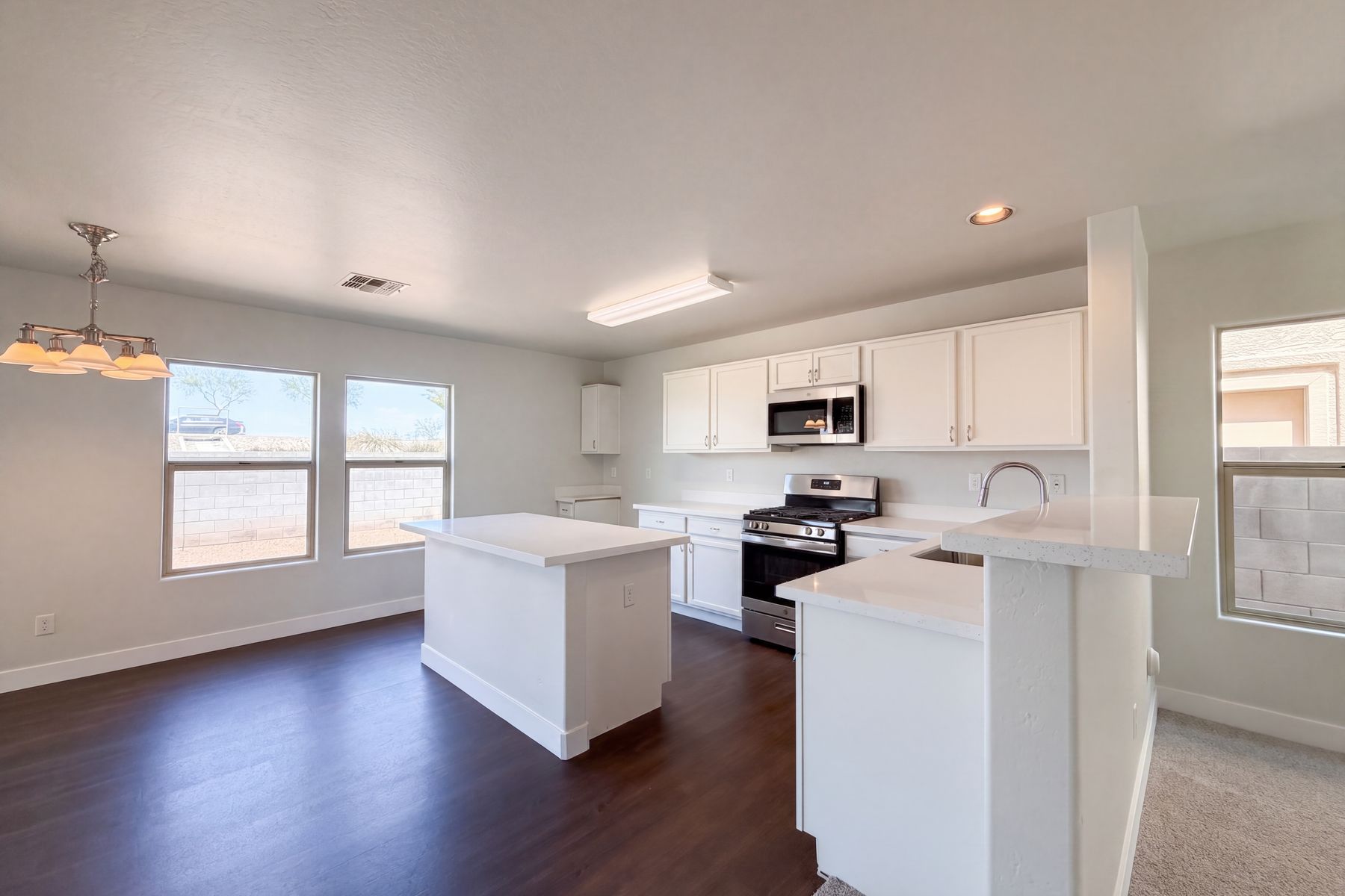 Photo 2 of 36 of 11036 W College Dr, Phoenix, AZ