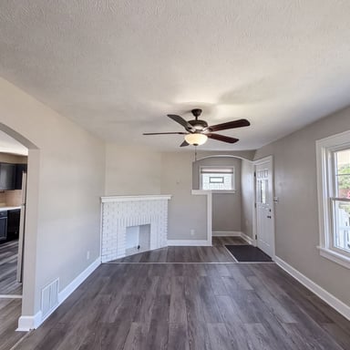 Property photo 3 of 4415 Oak Park Ave