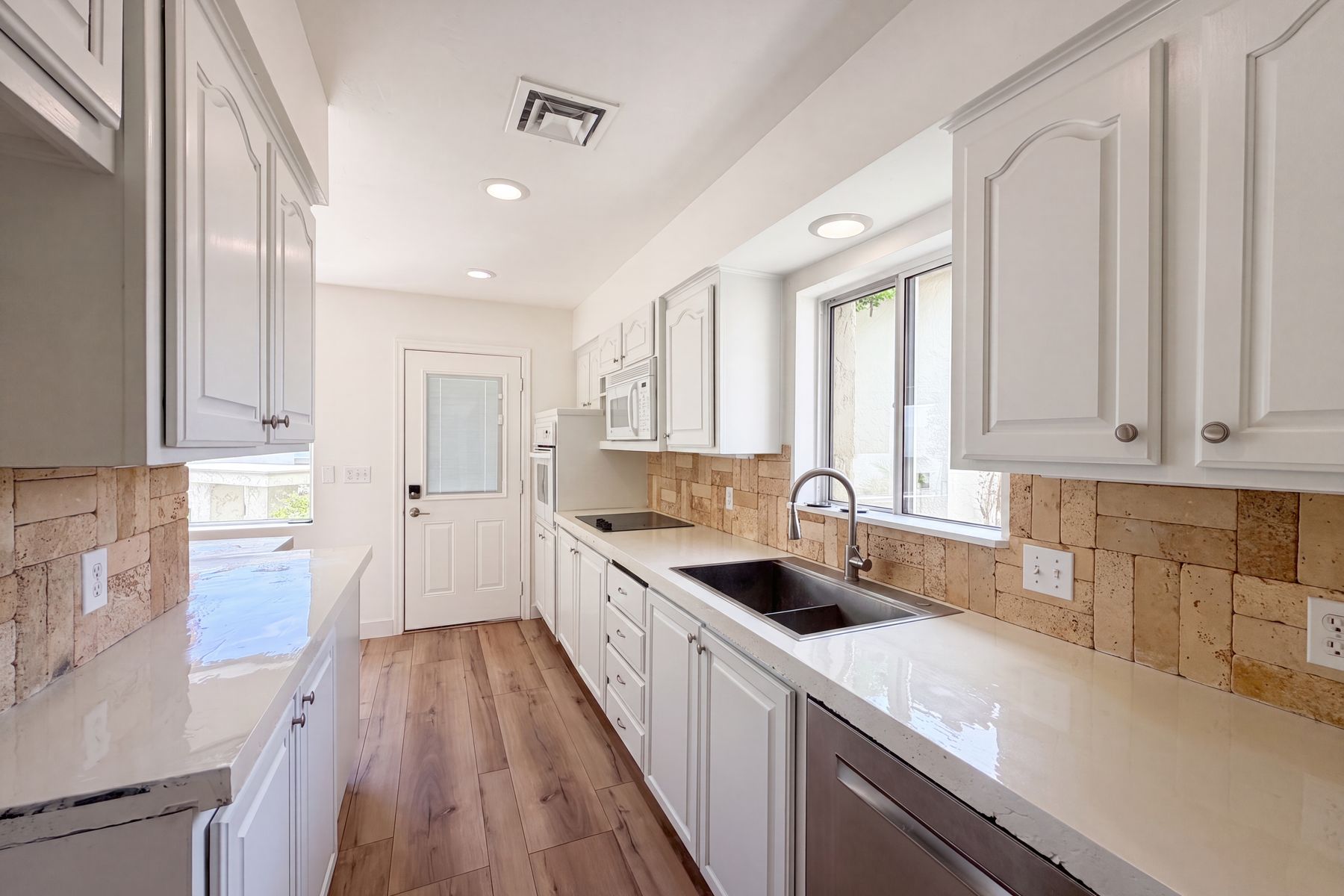 Property photo 3 of 5341 N Questa Tierra Dr
