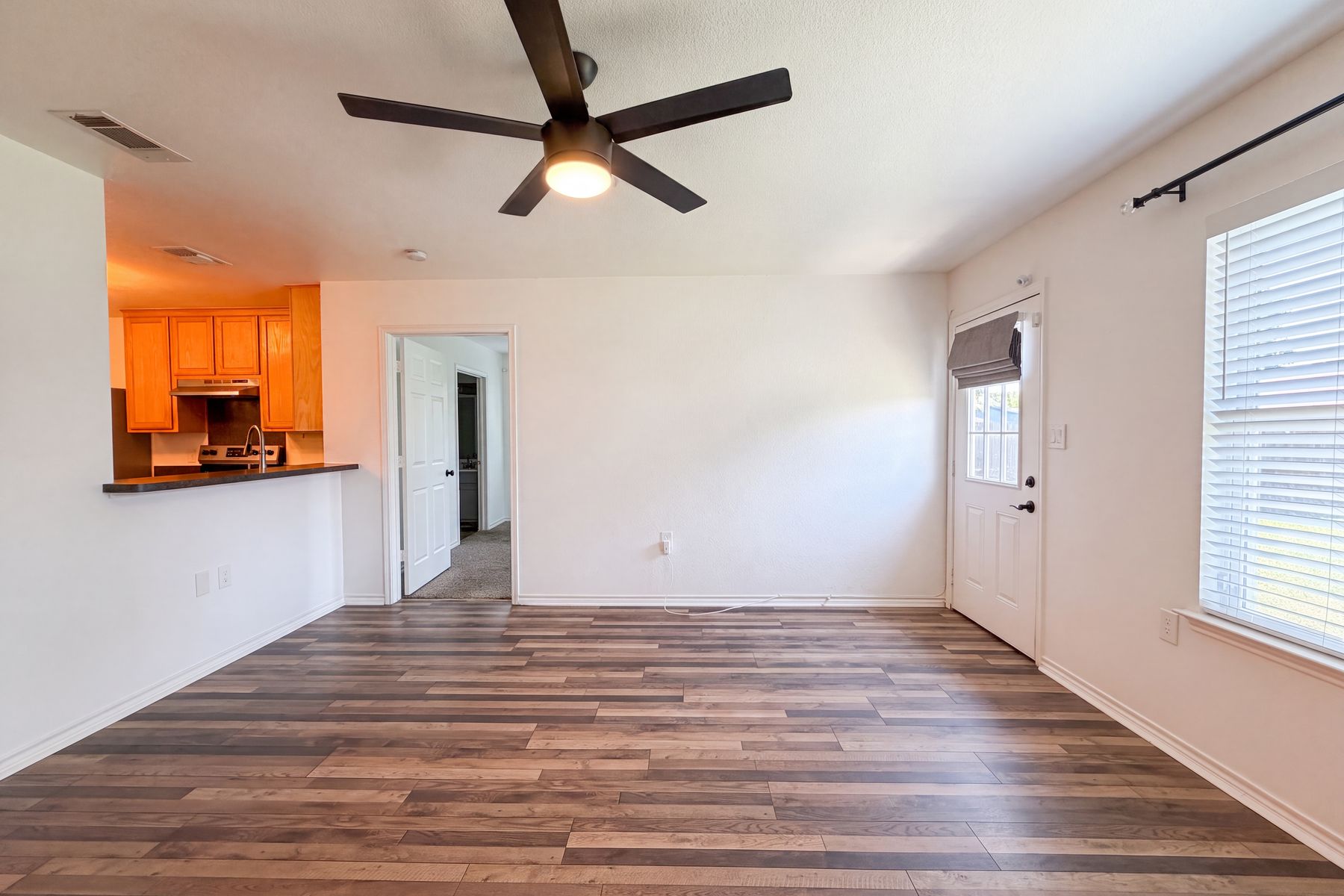 Property photo 3 of 3132 Evangeline Rd