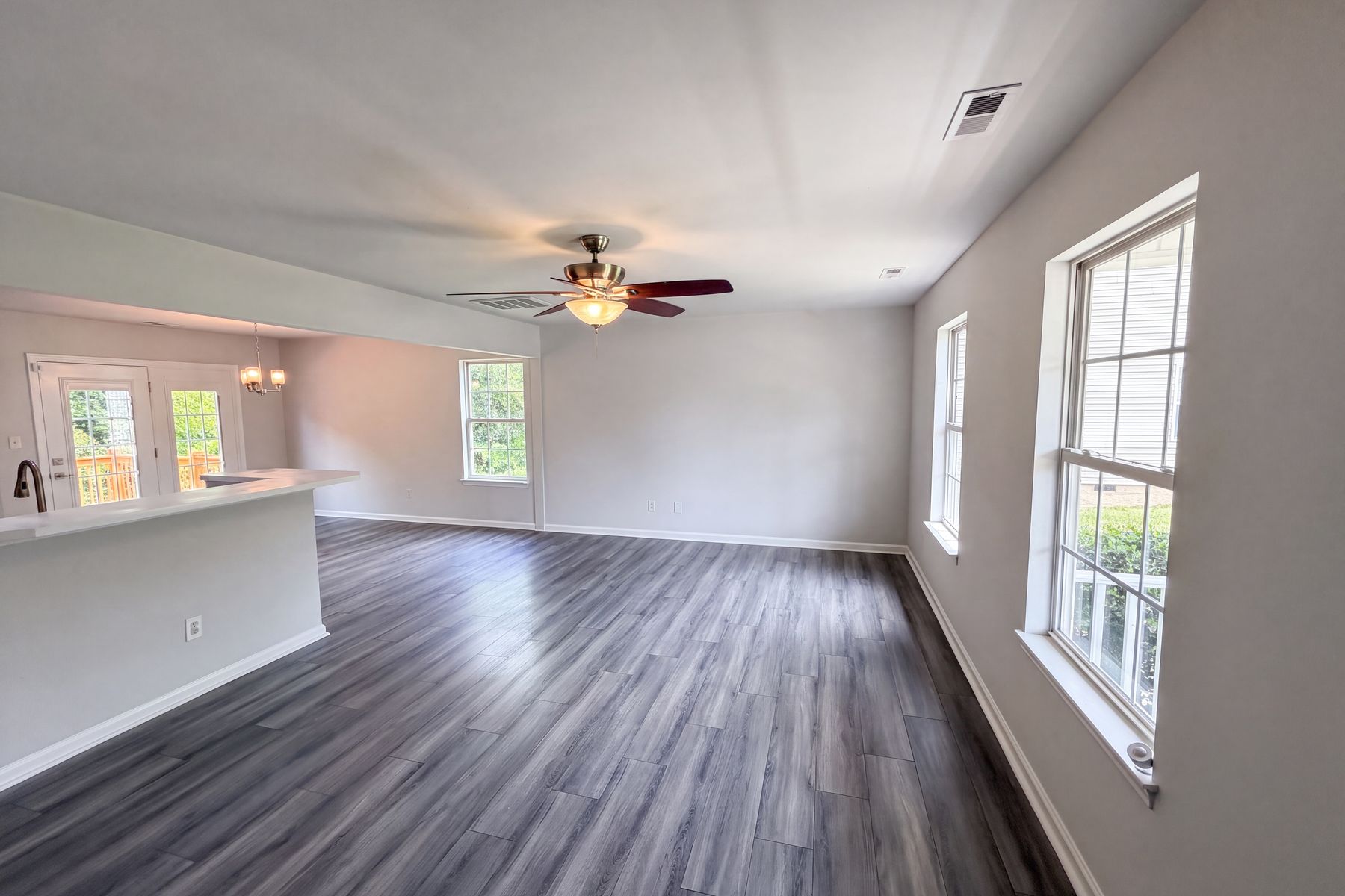 Property photo 3 of 11220 Northwoods Forest Dr
