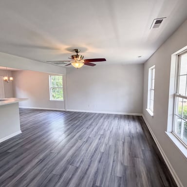 Property photo 3 of 11220 Northwoods Forest Dr
