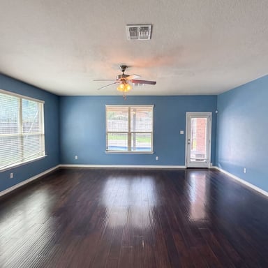 Property photo 3 of 824 Tuscan Rd