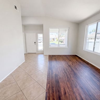 Property photo 3 of 13477 Fairfield Dr