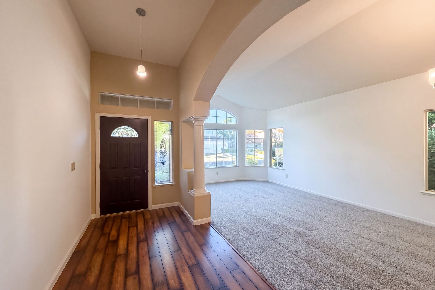 Photo 2 of 44 of 5344 Swindon Rd, Rocklin, CA