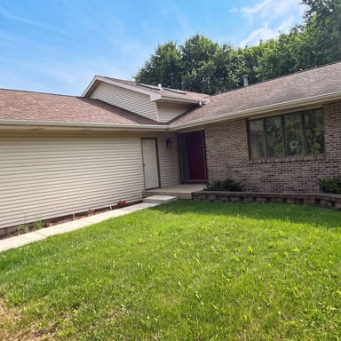 Property photo 1 of 1503 Featherstone Rd