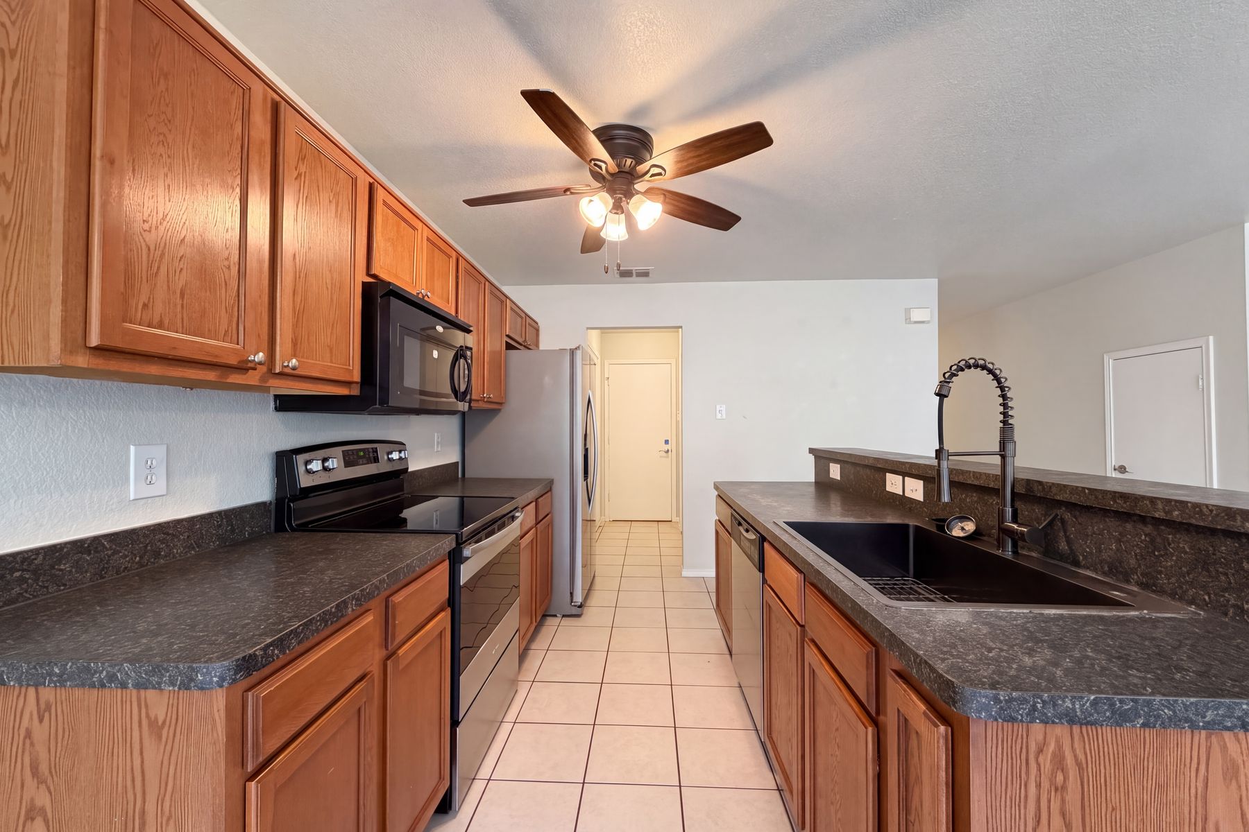 Photo 2 of 17 of 825 Village Point Ln, Fort Worth, TX