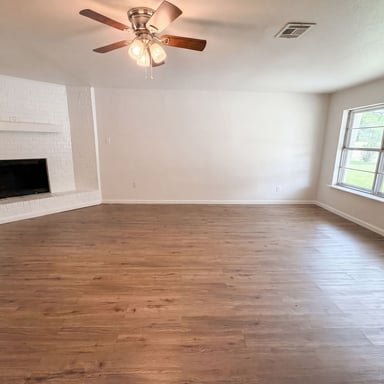 Property photo 3 of 3720 Wingate Dr
