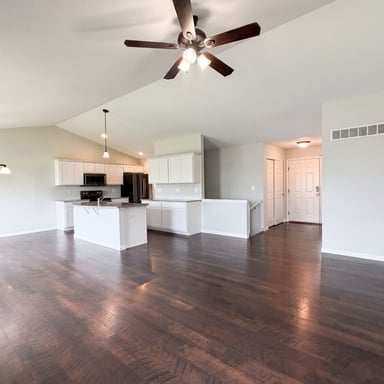 Property photo 3 of 139 Palace Way Dr