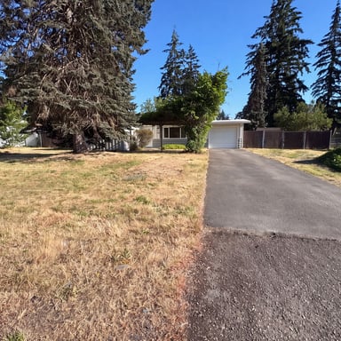 Property photo 1 of 712 141st St E