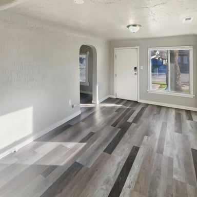 Property photo 3 of 2865 Pingree Ave