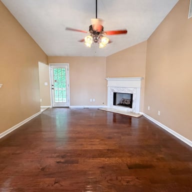 Property photo 3 of 2195 Clayton Rdg