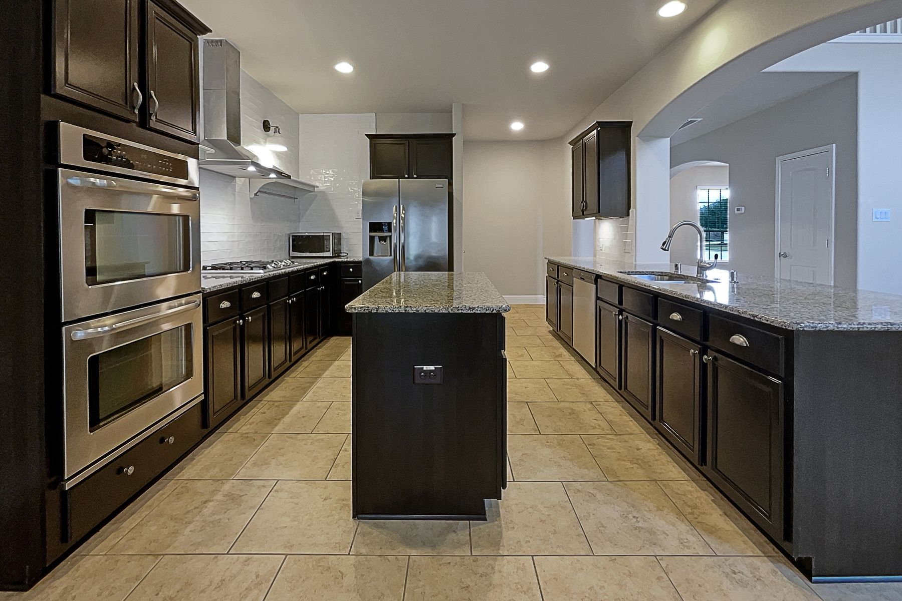 Photo 2 of 27 of 24542 N Denham Ridge Ln, Spring, TX
