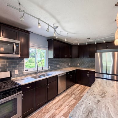 Property photo 2 of 23691 Redfern Rd