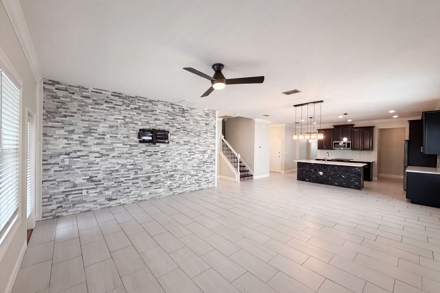 Property photo 3 of 1423 Pro Shop Ct