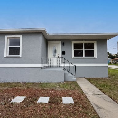 Property photo 1 of 845 40th Ave S