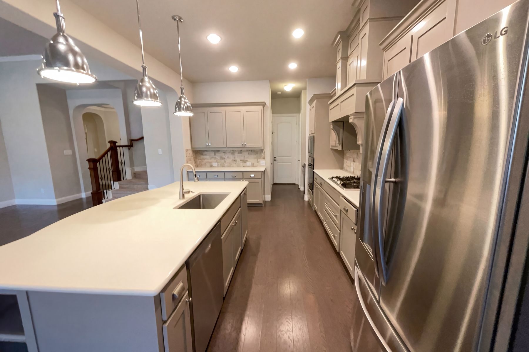 Photo 2 of 24 of 4157 Chantilly Ln, Frisco, TX