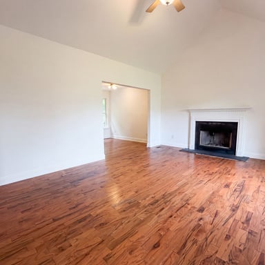 Property photo 3 of 100 Miranda Rd